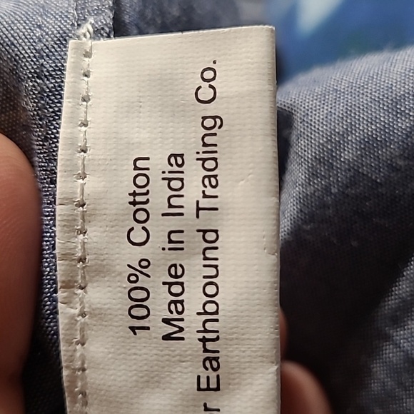 Earthbound Smocked Embroidered Front, Tie Neck Dress Large. - Picture 9 of 10